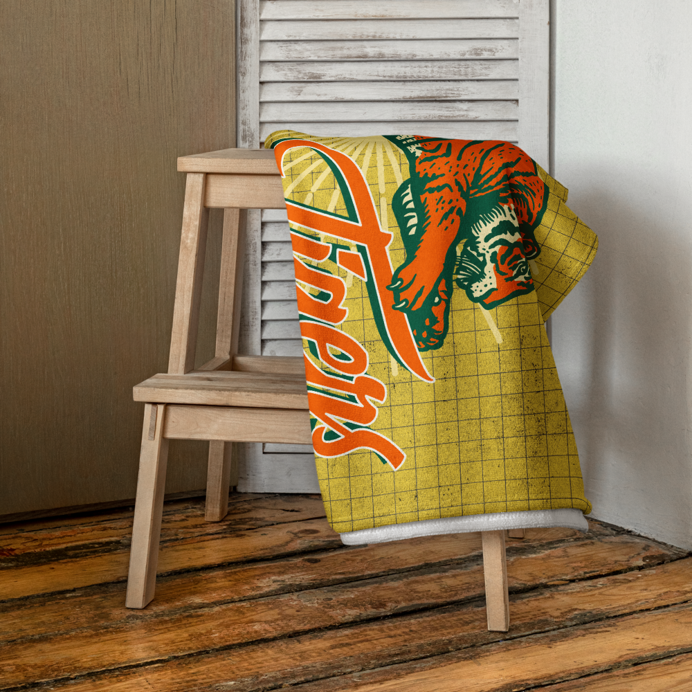 Stranger Things Hawkins High Beach Towel - US 9208